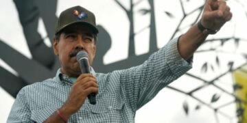 Maduro: El primer presidente latinoamericano con precio por su captura | Por: Gustavo Lainette