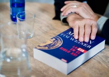 Tim Weiner, experto en la CIA: “Otras agencias de inteligencia ya no colaboran con EE. UU. por los chiflados que metió Trump”.