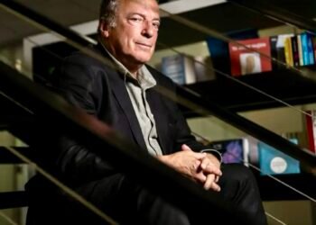 Tim Weiner: «Trump está destruyendo la CIA de manera sistemática»